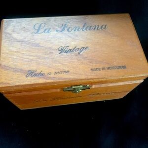 Vintage La Fontana Cigar Box